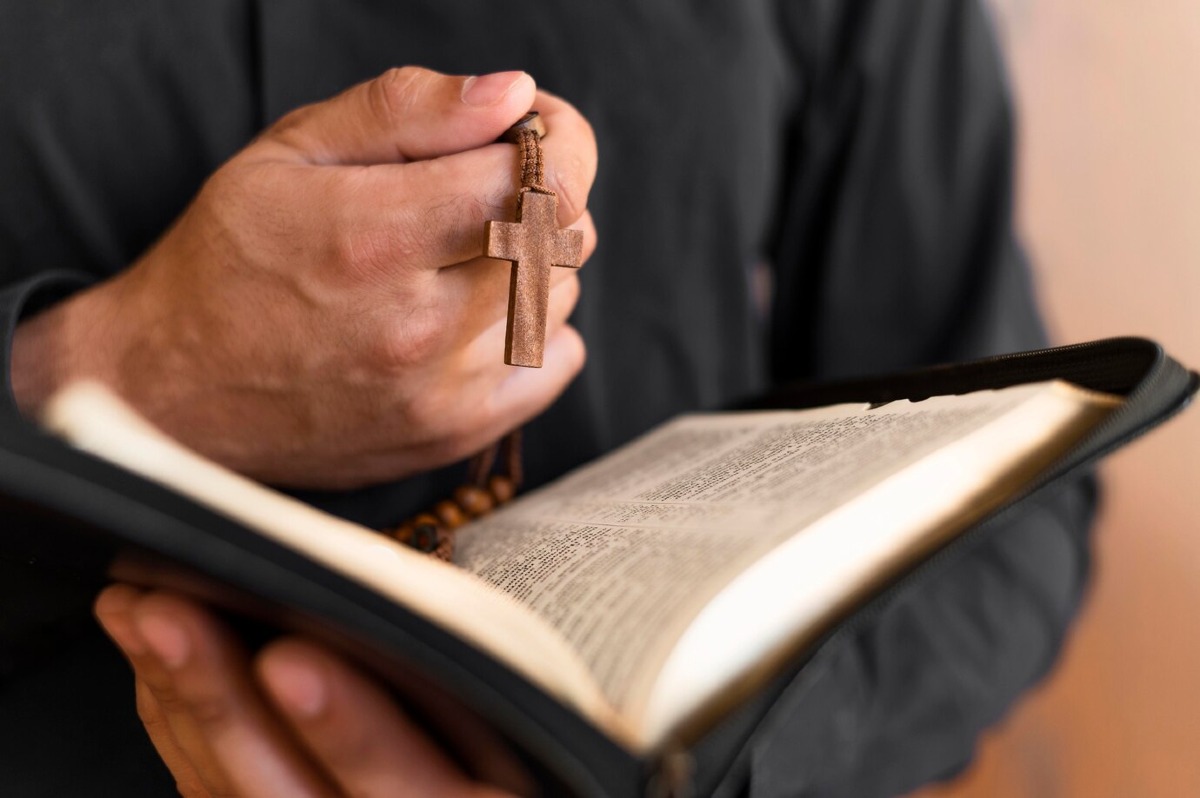 Quanto conosci davvero la Bibbia? Solo i più preparati riescono a fare 10/10! - Image by freepik