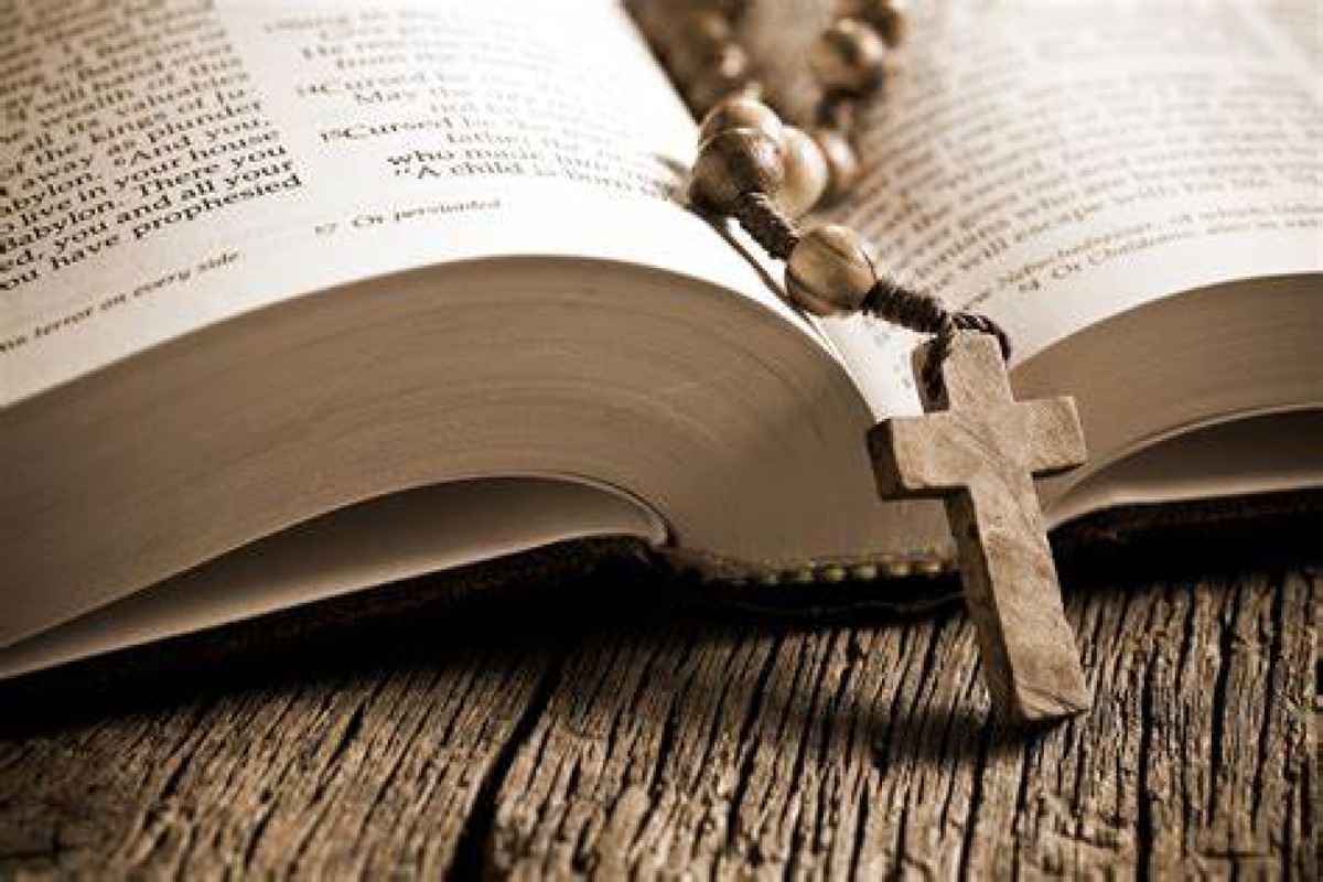 Se non conosci la Bibbia, non osare chiamarti esperto! Sfida la tua ignoranza e meritati il paradiso! -