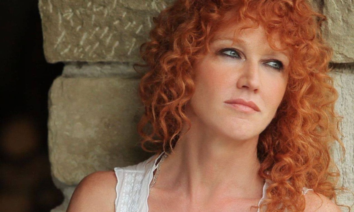 Solo i veri intenditori della musica italiana riescono a riconoscere tutte queste cantanti: accetti la sfida? -