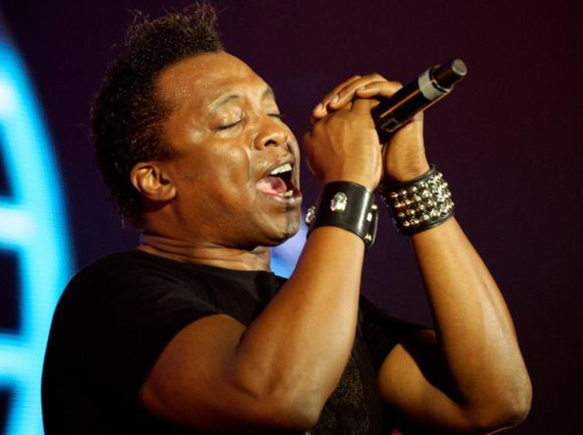 Quiz: credi davvero di conoscere la musica anni ’90? Allora dimostralo… qui molti fanno una figuraccia - 