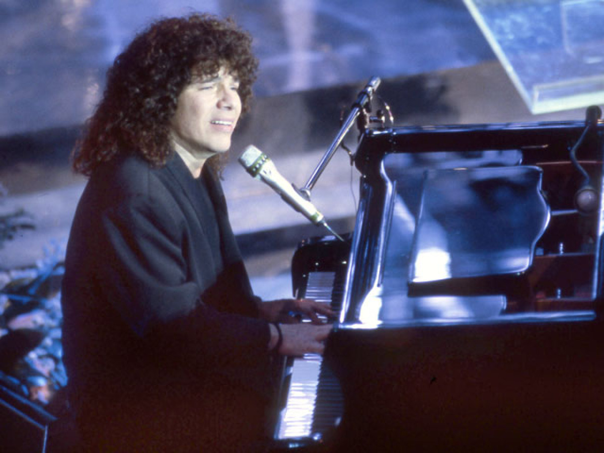 Quiz: Riccardo Cocciante anni ’80… questo non è per tutti, se lo finisci senza errori hai qualcosa in più - 