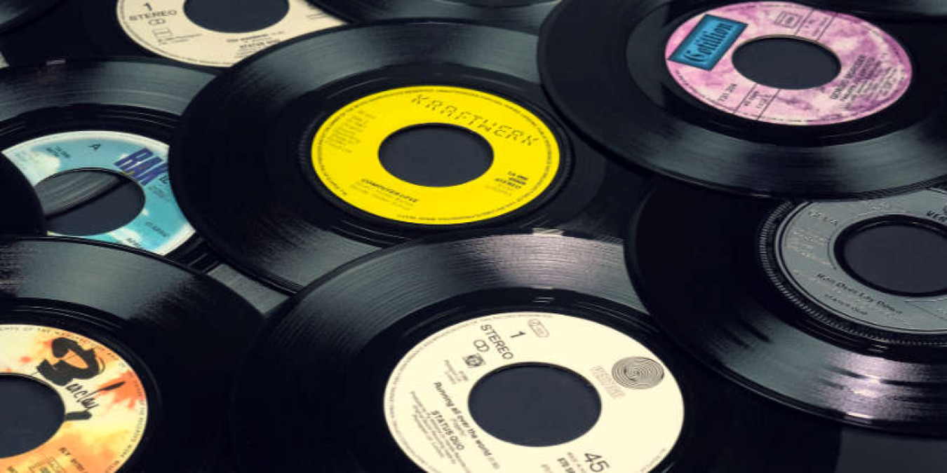 Quiz: Vinili, jukebox e rock and roll… chi è rimasto fermo agli anni ’70 si schianterà prima della fine - 