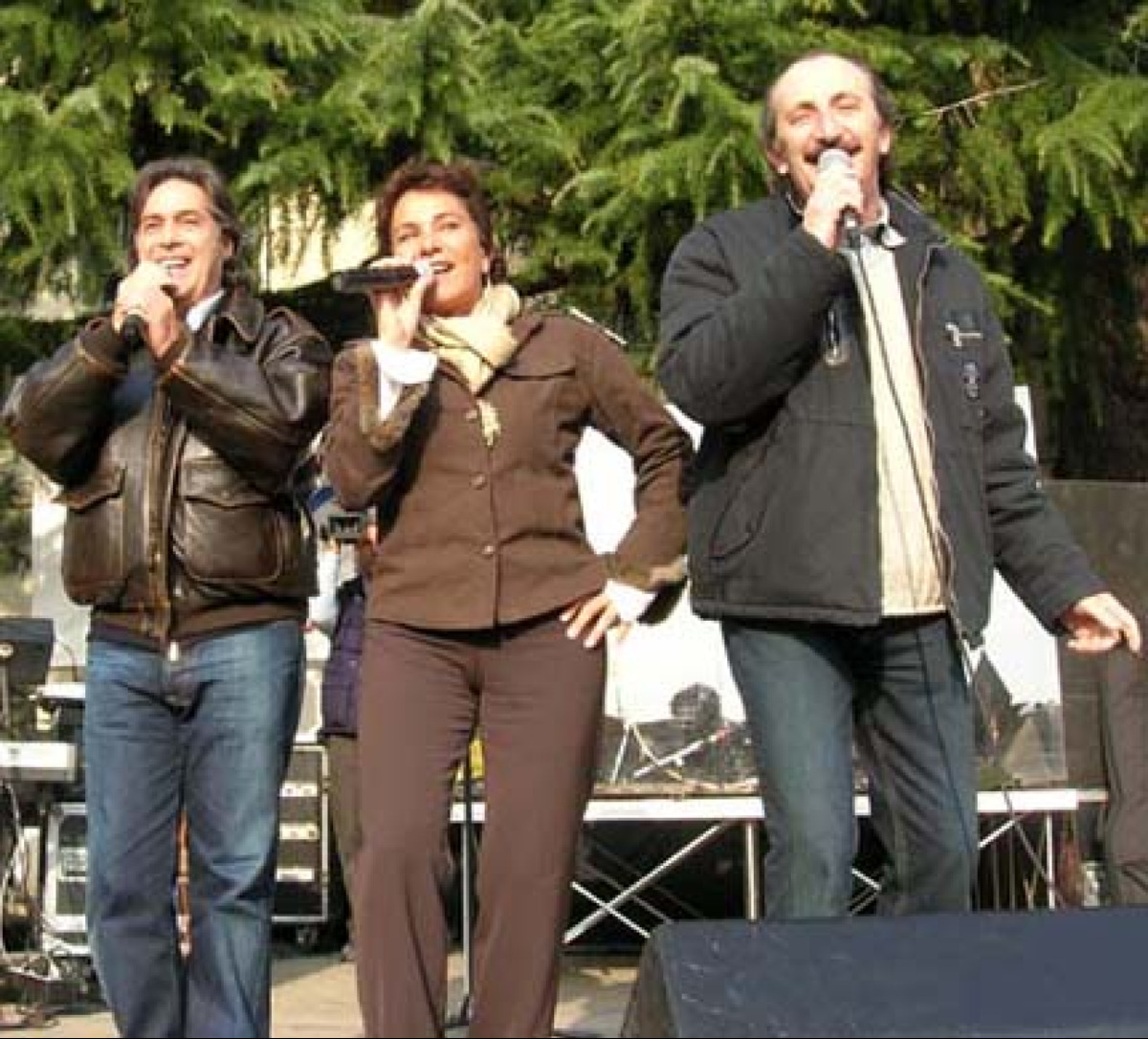 Quiz: I Ricchi e Poveri hanno fatto cantare tutta l’Italia… ma queste 10 curiosità manderanno in crisi anche i fan storici - 