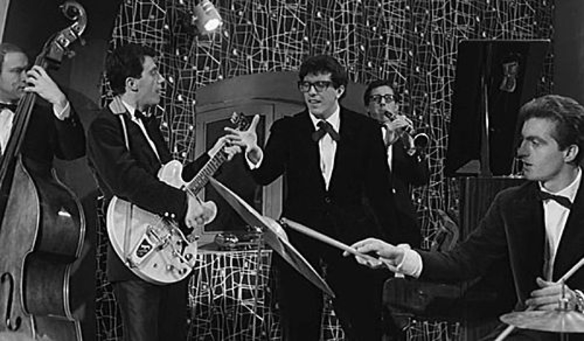 Quiz: Tra jukebox e spiagge anni ’60…solo i veri esperti dei musicarelli di Peppino di Capri collegheranno questi dettagli - 