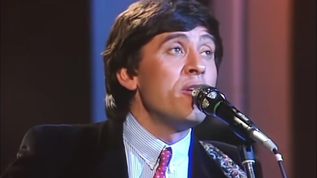 Quiz: Hai ascoltato Gianni Morandi negli anni ’80? Attenzione: queste 10 domande potrebbero farti cambiare idea in pochi minuti - 