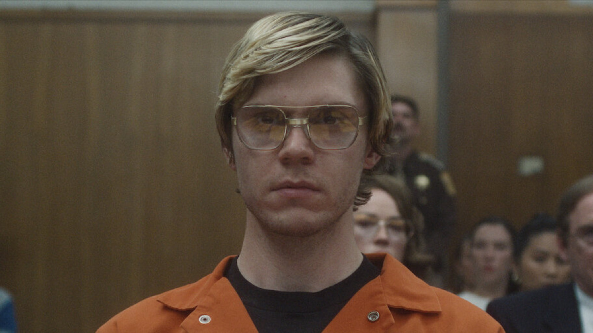 Quiz: Credevi di aver colto ogni dettaglio di "Dahmer – Mostro"? Queste 10 domande separano gli spettatori dai veri osservatori - 