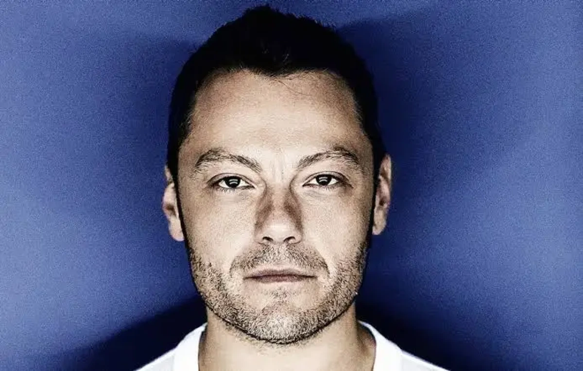 Quiz: Riesci a collegare questi 10 brani agli album di Tiziano Ferro? Attenzione… un vero fan non si lascia ingannare! - 